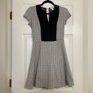 Black and white patterned dress size small